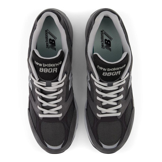 New Balance  880R